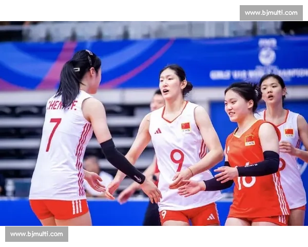 中国女排鏖战美国队,赛场风云与团队精神全面解析
